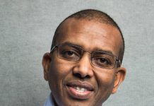 Madaxweyne Xasan Sheekh oo u adeegsadey Premier_Bank iyo Doorka uu ku leeyahay Dagaalka E_VISA ee Soomaaliya